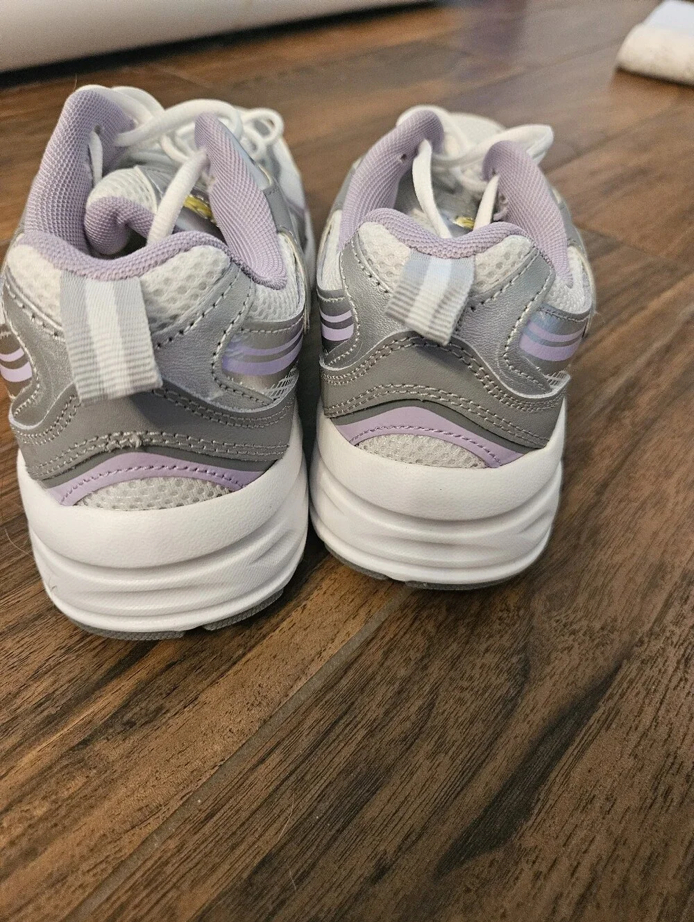 Avia 5000 Walking Shoes